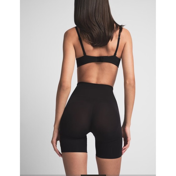 SKIMS Other - SKIMS Seamless Sculpt Butt Lifting Short Black Shapewear Shorts